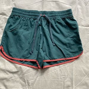 Columbia Shorts Size L